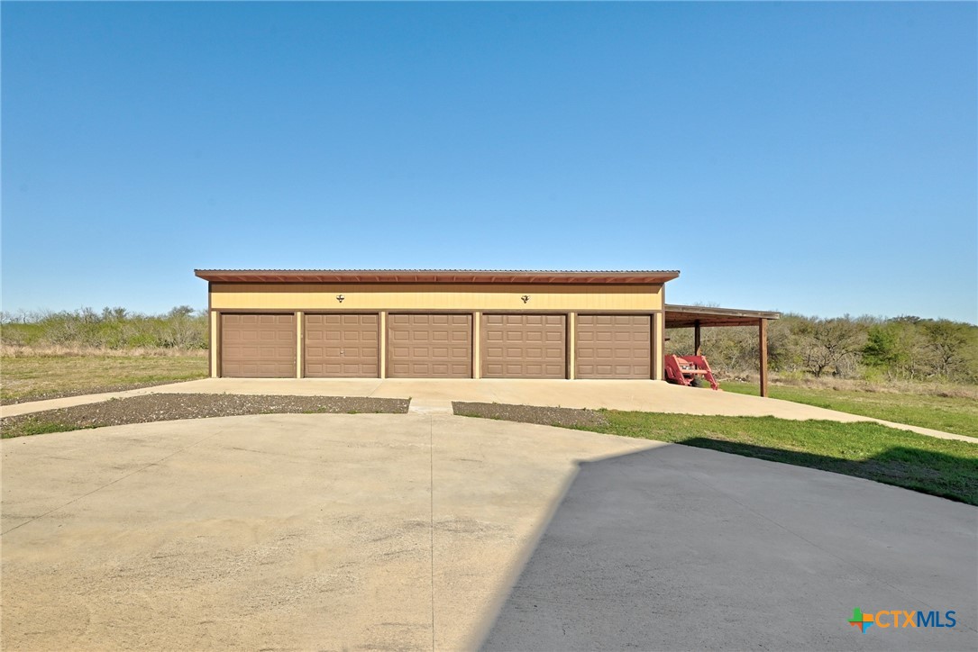 120 Loopsy Lane Property Photo 30