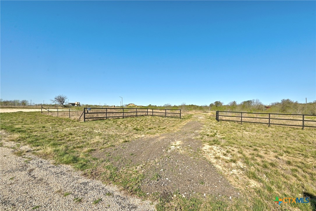 120 Loopsy Lane Property Photo 32