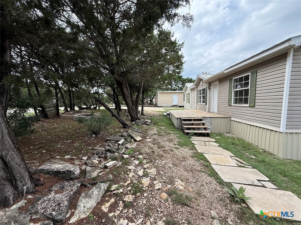 621 Stenen Drive Property Photo 3