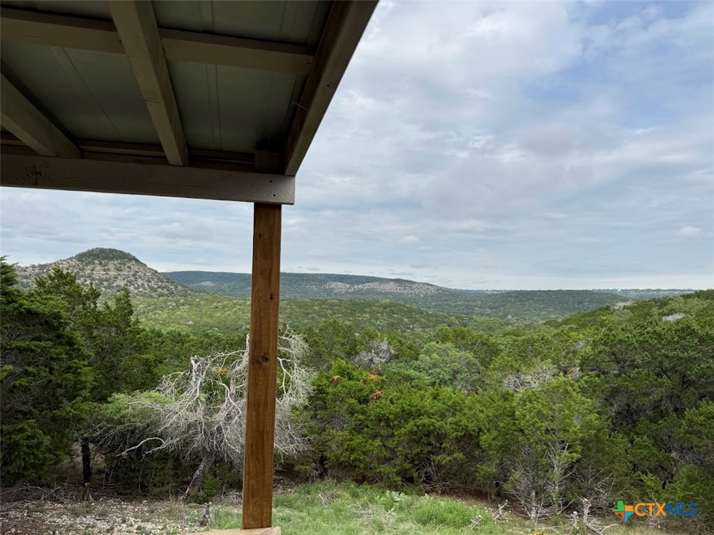 621 Stenen Drive Property Photo 4