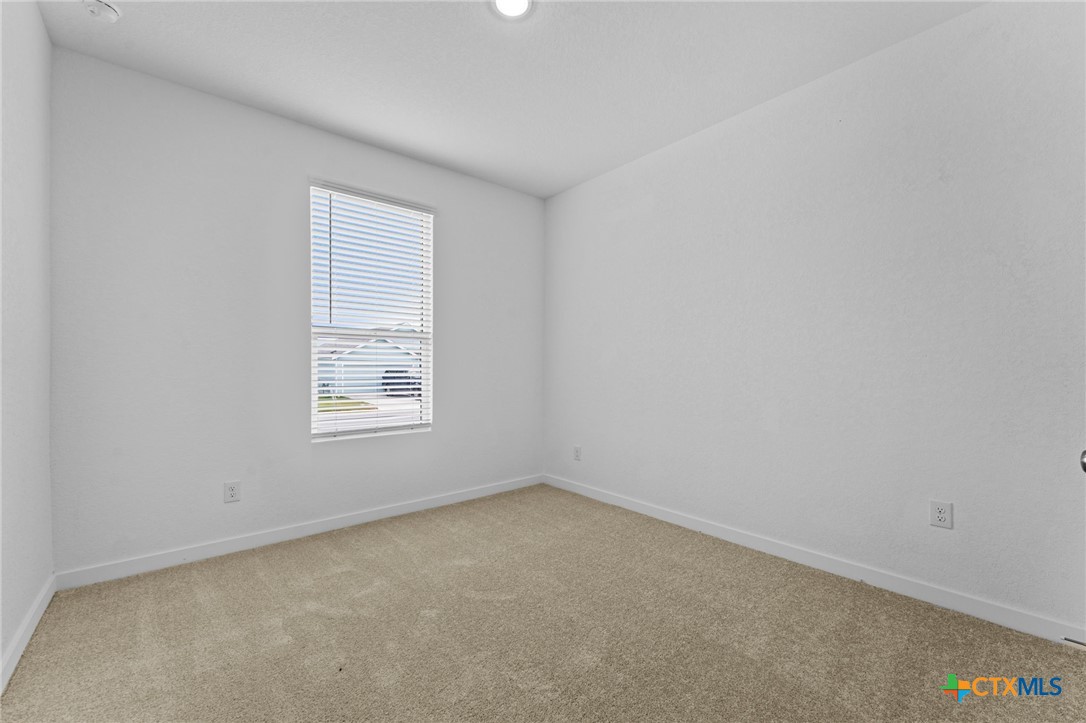 1229 Twisted Creek Property Photo 7