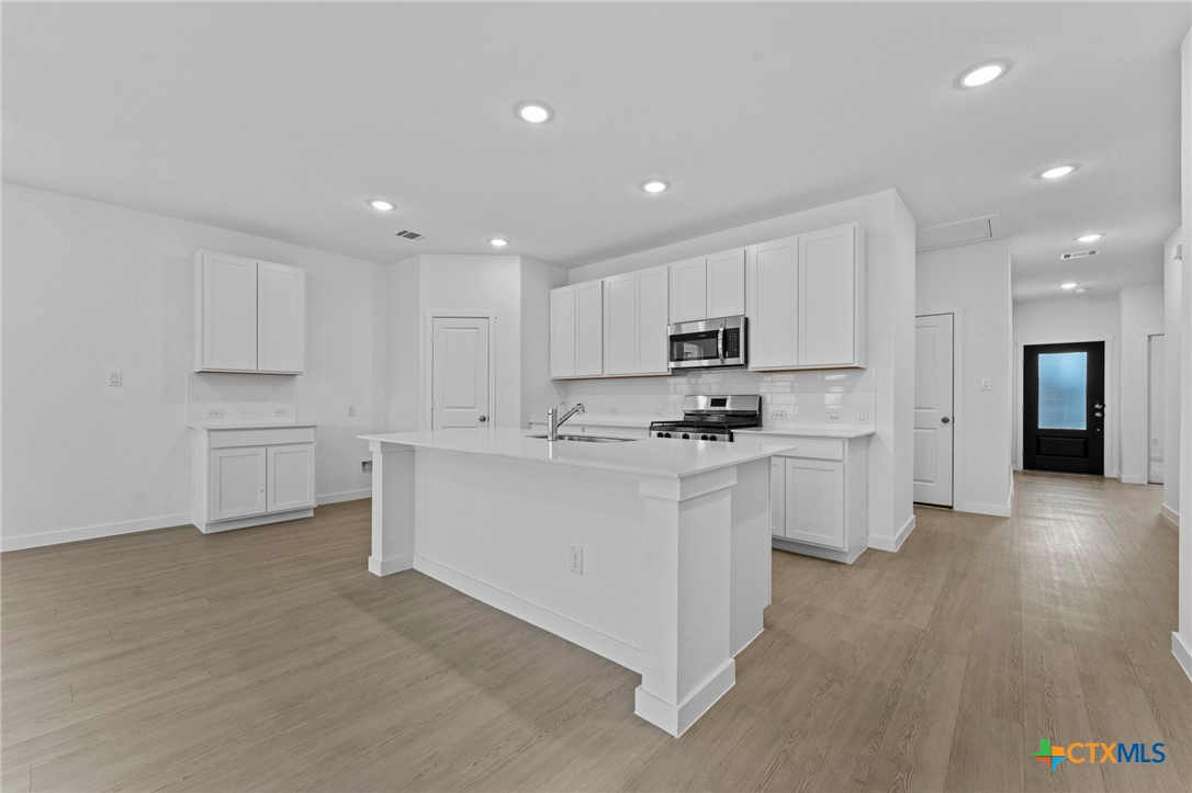 1229 Twisted Creek Property Photo 11