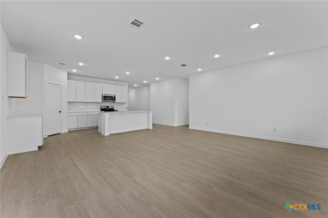 1229 Twisted Creek Property Photo 14
