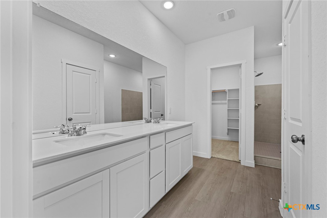 1229 Twisted Creek Property Photo 18