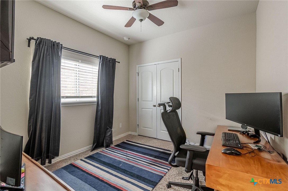 109 Tulip Garden Trail Property Photo 18