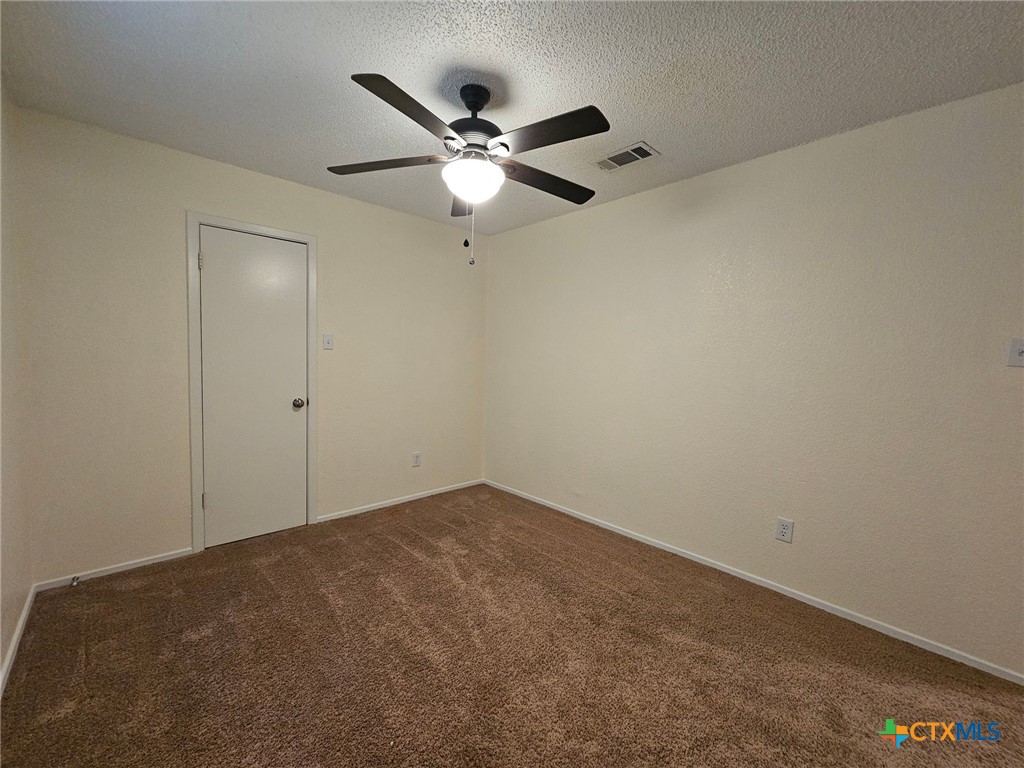 2910 Transit Drive Property Photo 15
