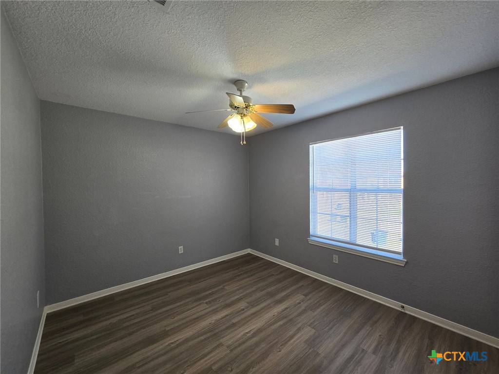 1604 Dugger Circle Property Photo 12