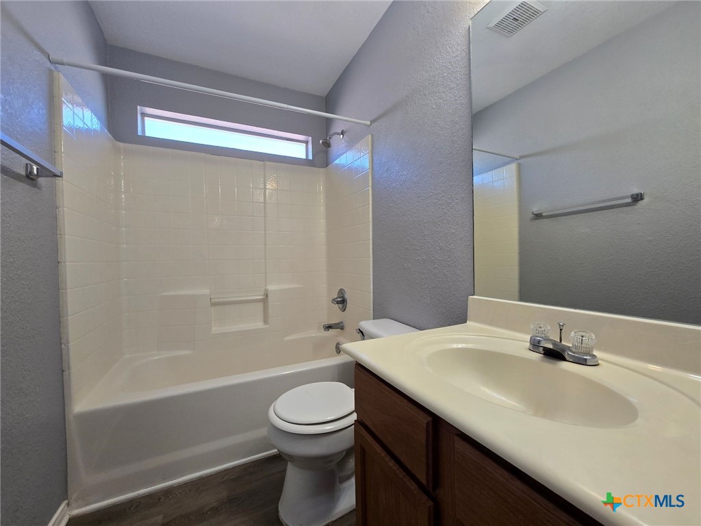 1604 Dugger Circle Property Photo 14