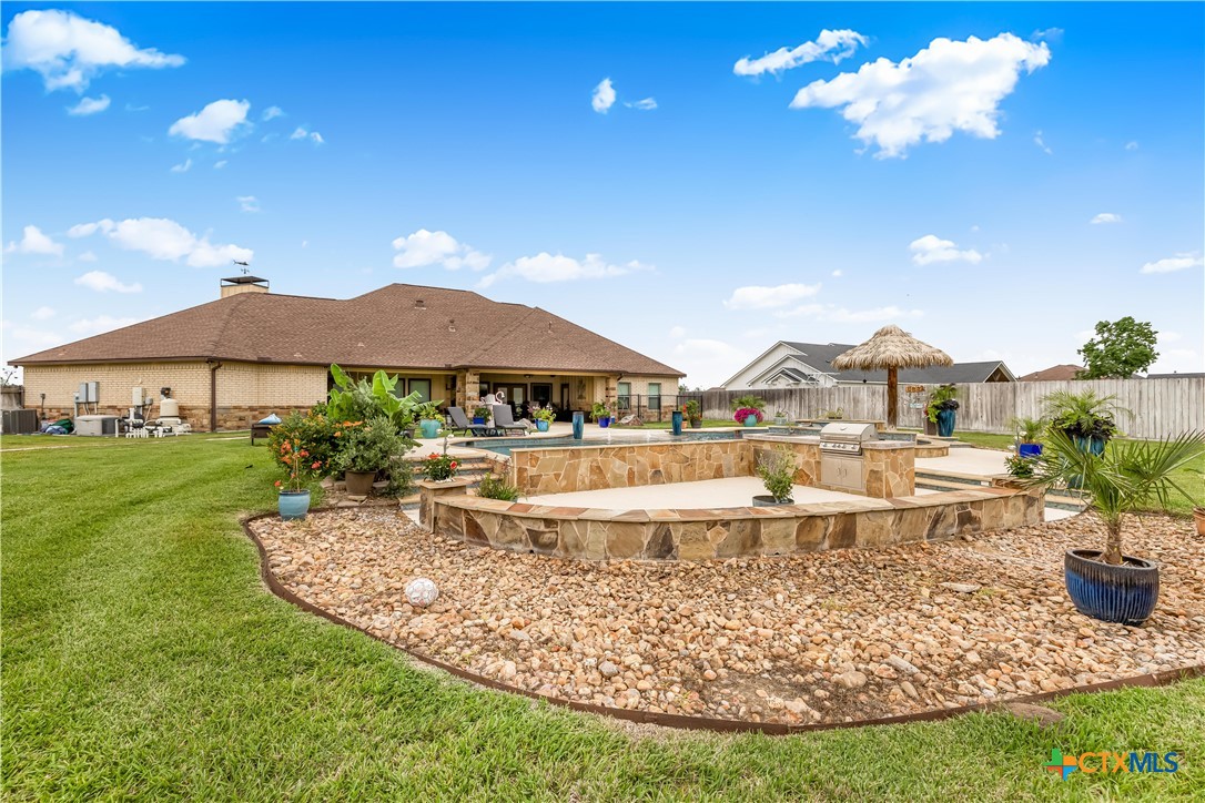 254 Sendera Loop Property Photo 8