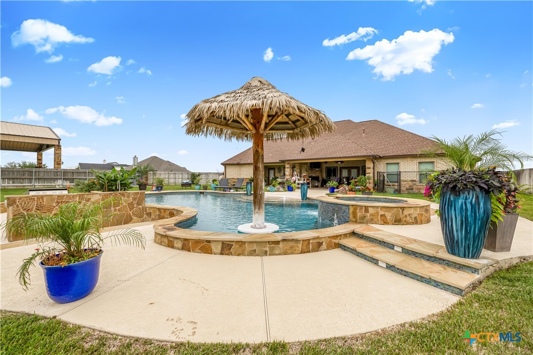 254 Sendera Loop Property Photo 9