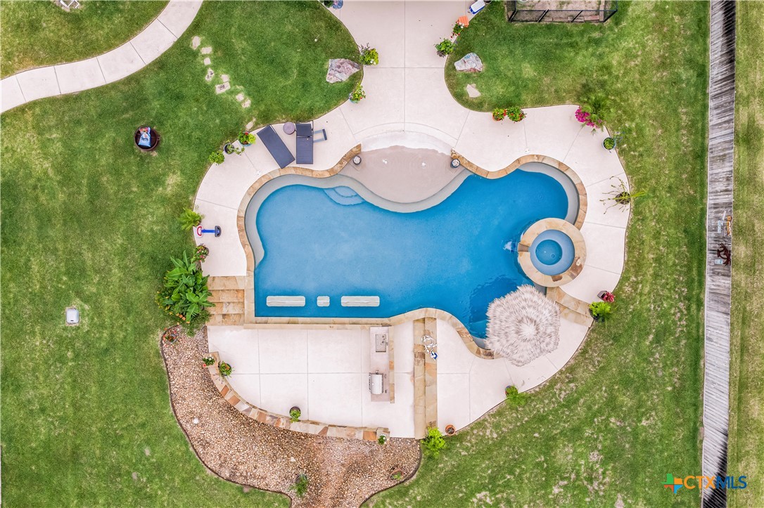 254 Sendera Loop Property Photo 12