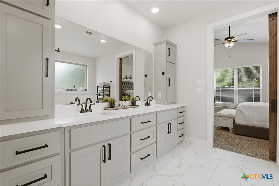 5029 Bella Charca Parkway Property Photo 19