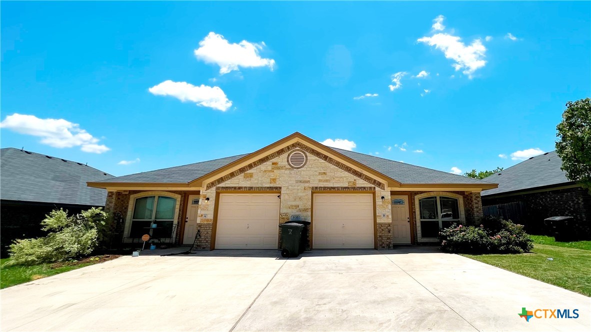 405 Sladecek Drive B Property Photo 1