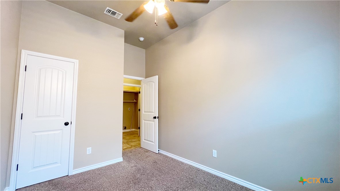 405 Sladecek Drive B Property Photo 16