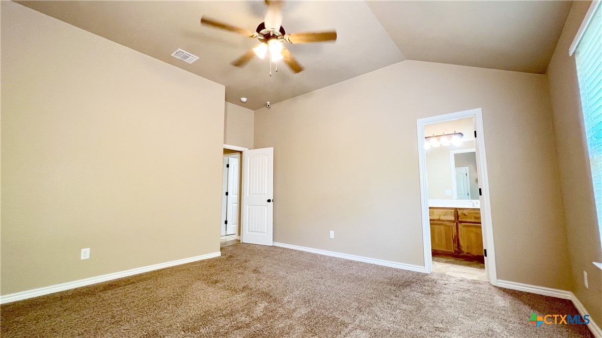 405 Sladecek Drive B Property Photo 18