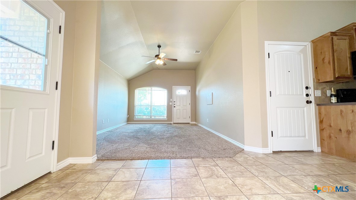 405 Sladecek Drive B Property Photo 22