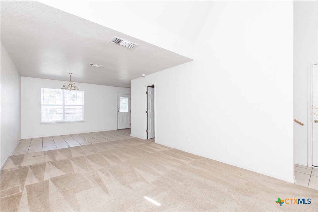 5009 John David Drive A Property Photo 3