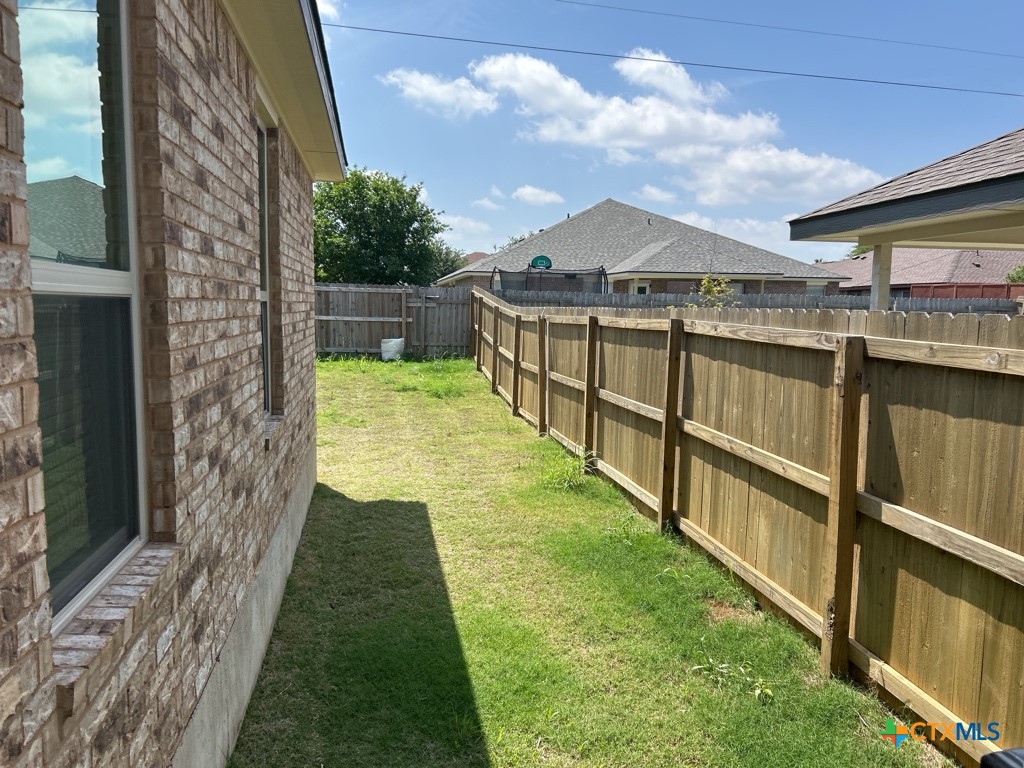 5104 Rose Garden Loop Property Photo 23