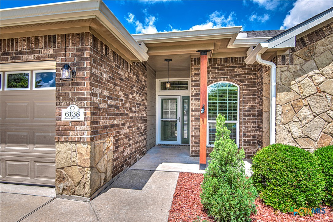 6138 Fair Hill Drive Property Photo 4