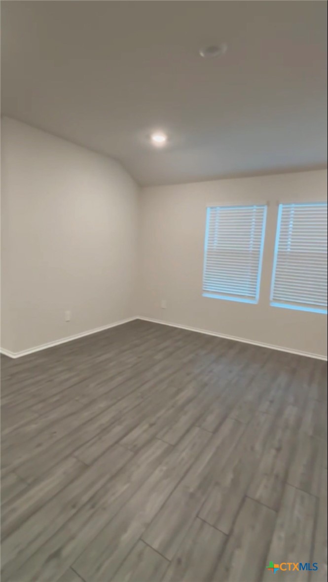 208 Ida Loop Property Photo 6