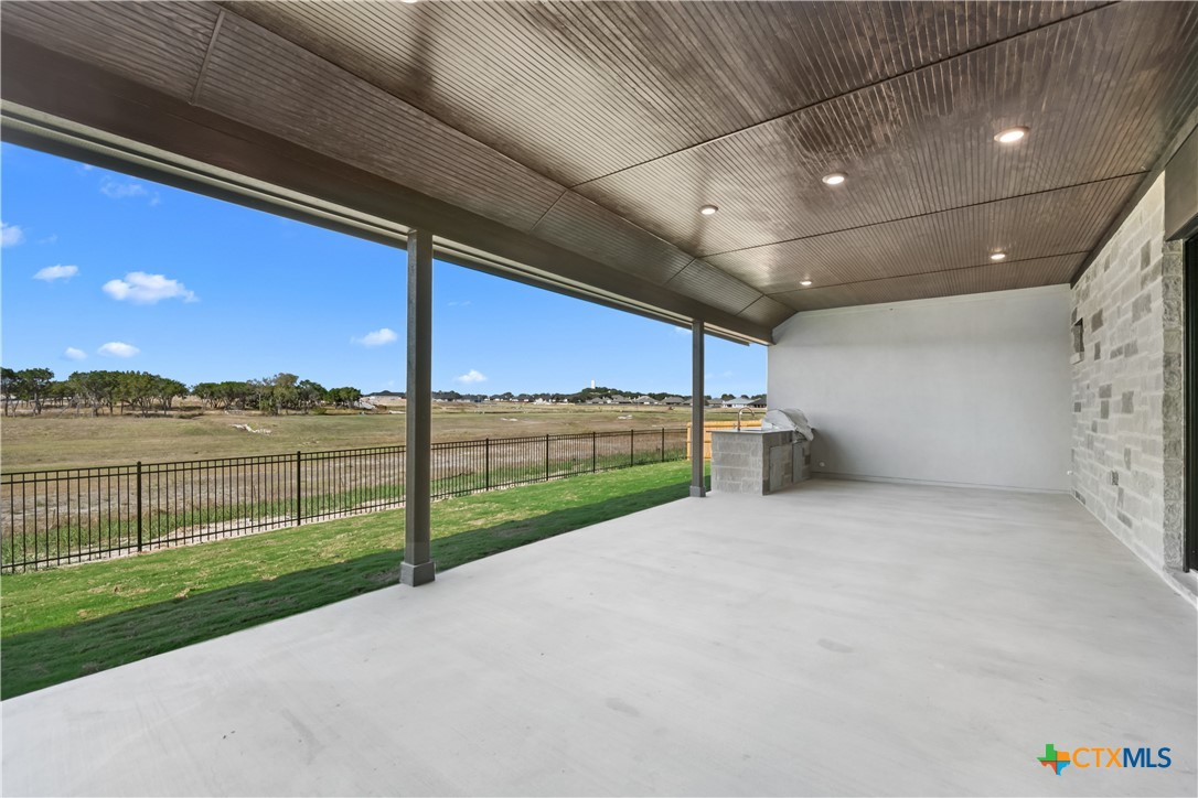3070 Bella Vita Drive Property Photo 4