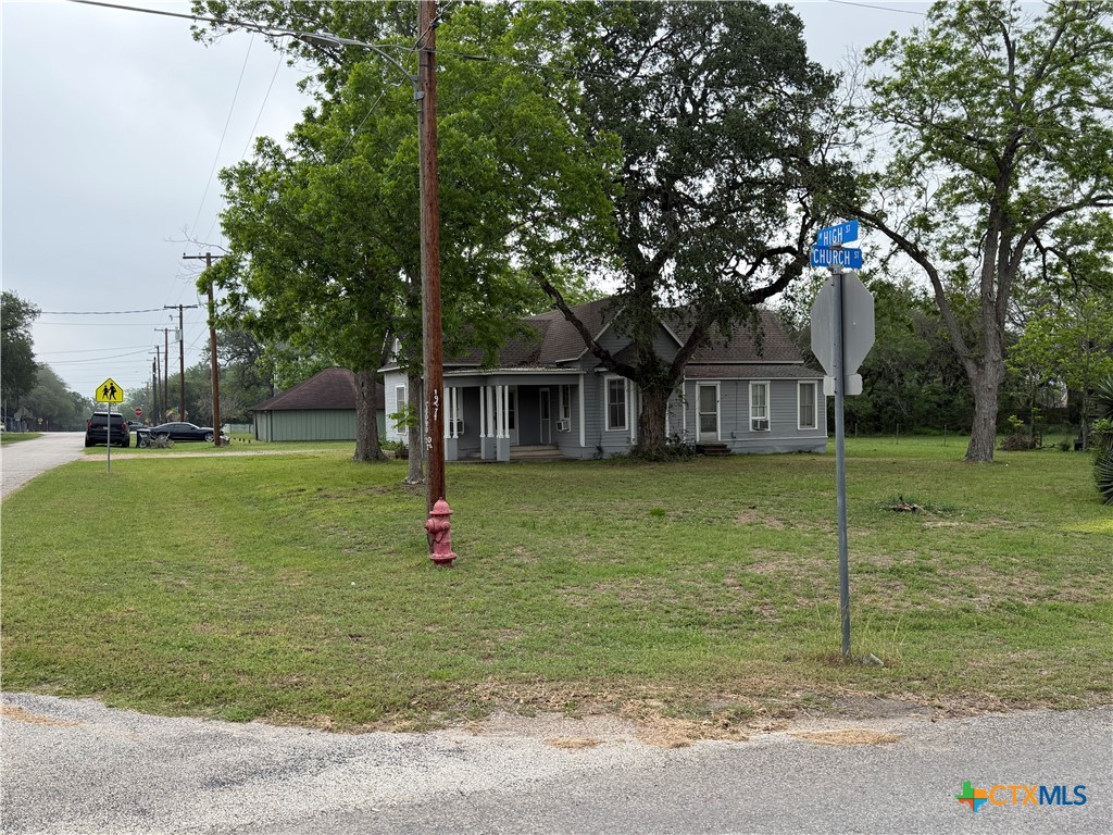 239 W High Street Property Photo 2