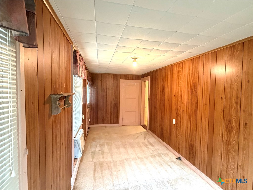 239 W High Street Property Photo 32