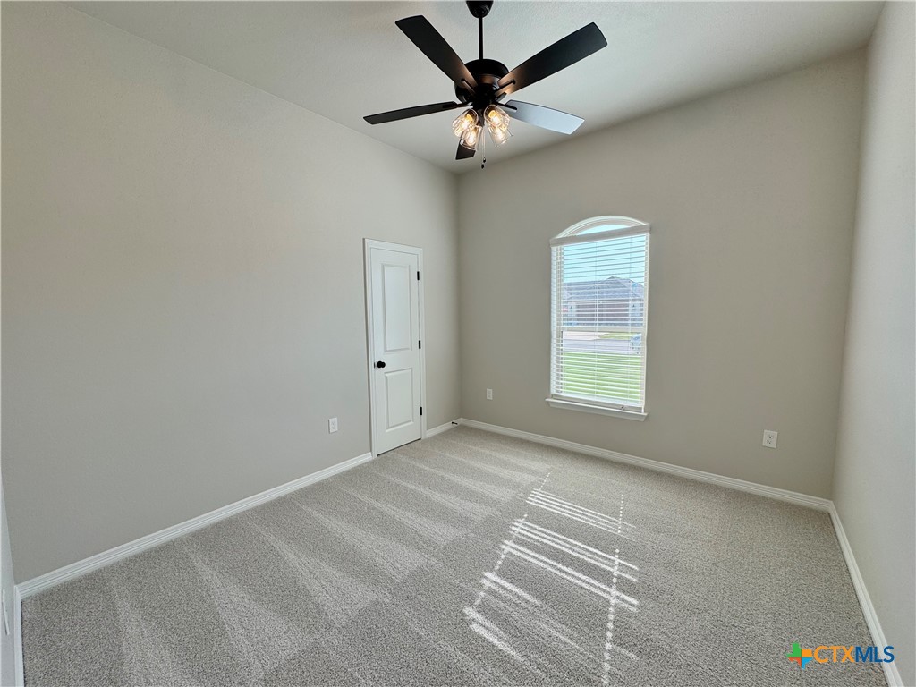 405 Magnolia Property Photo 12