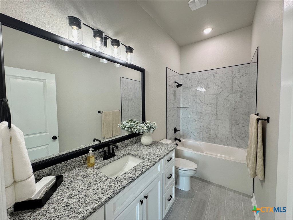 405 Magnolia Property Photo 15