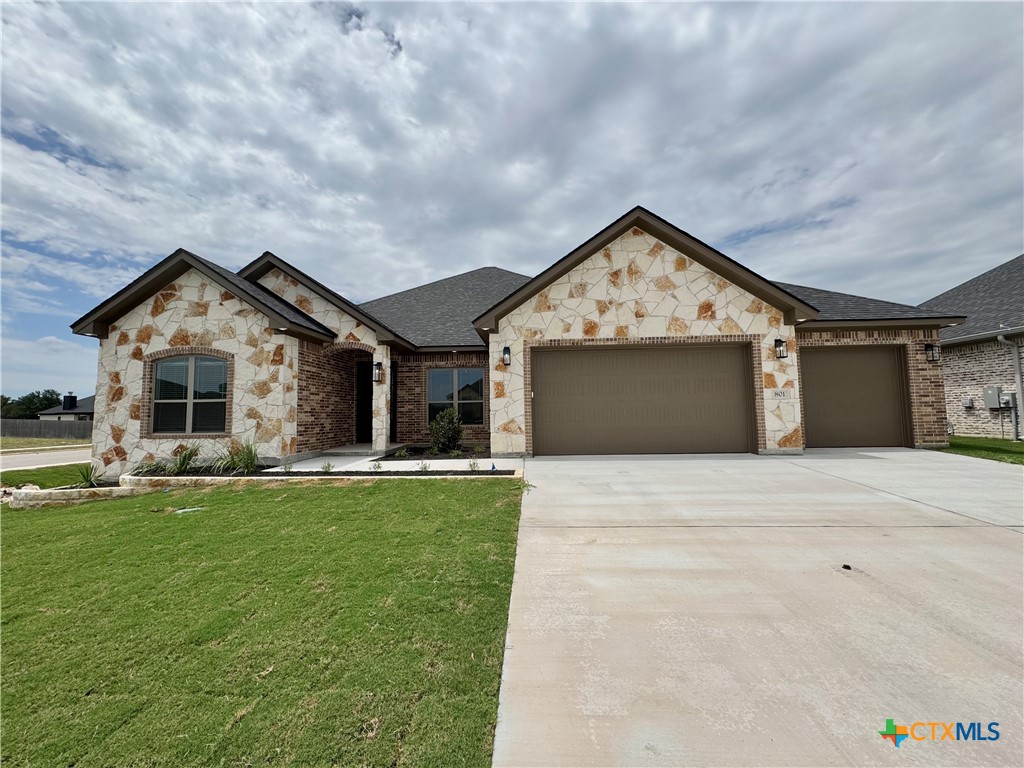 801 Golden Eagle Cove Property Photo 1