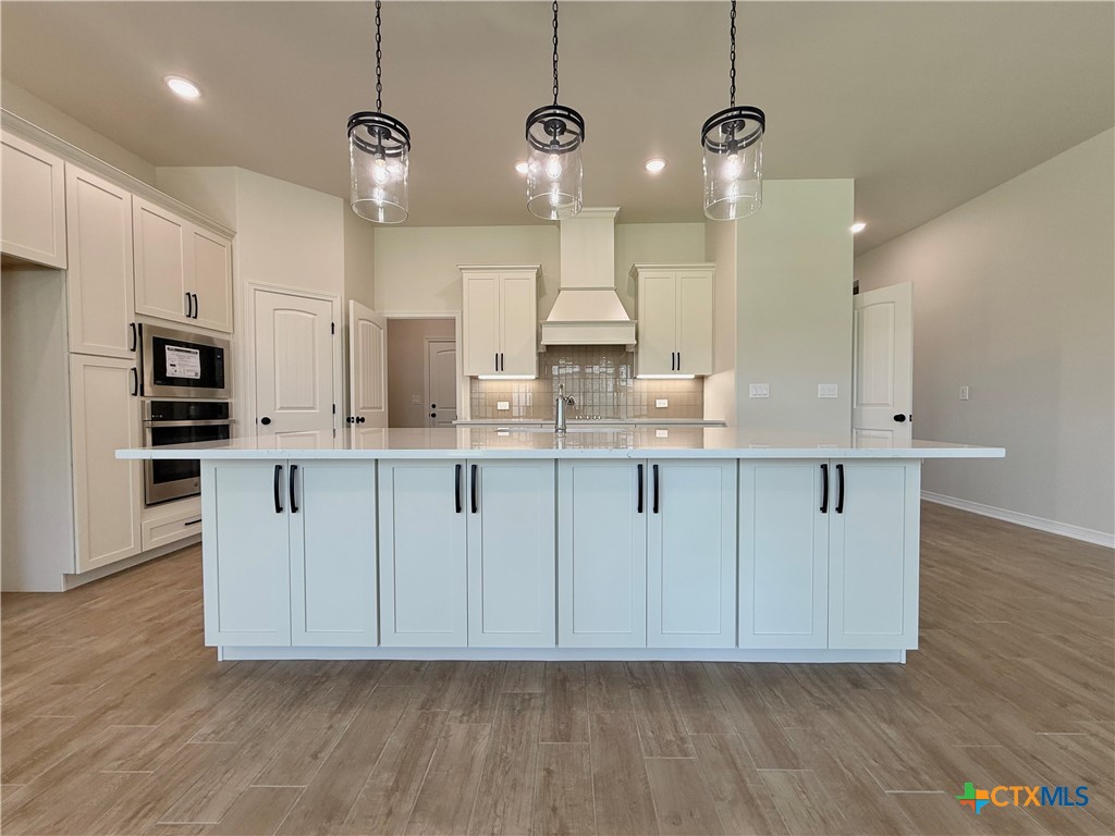 130 Lasso Loop Property Photo 6