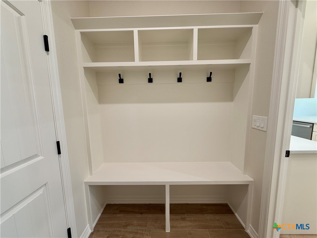 130 Lasso Loop Property Photo 12