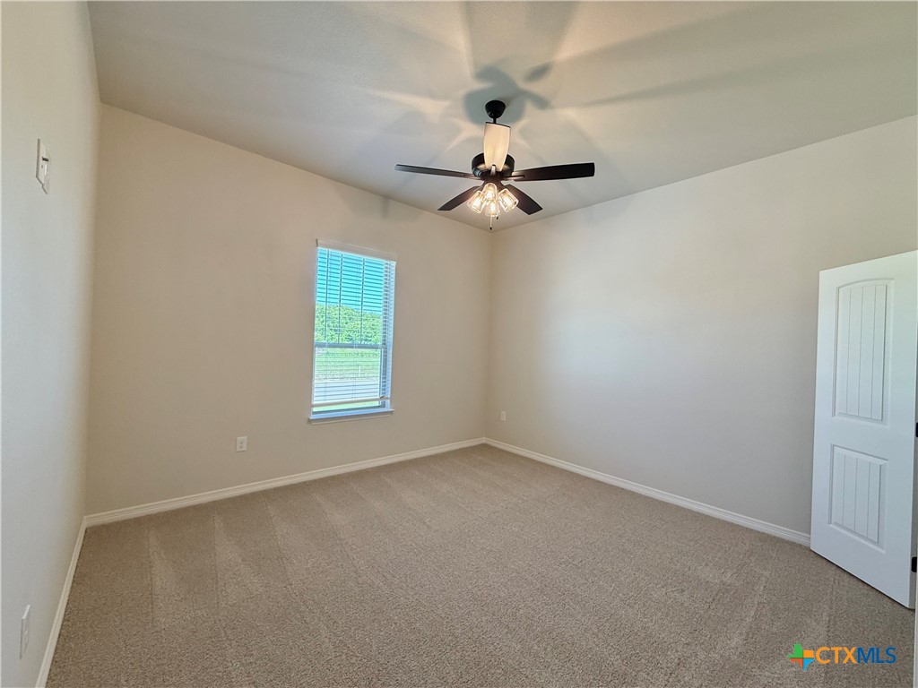 130 Lasso Loop Property Photo 15