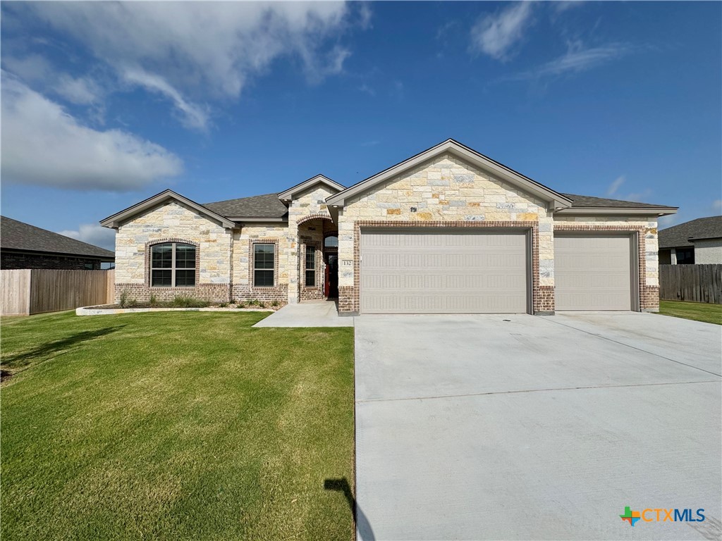 132 Lasso Loop Property Photo 1