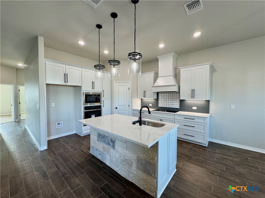 132 Lasso Loop Property Photo 6
