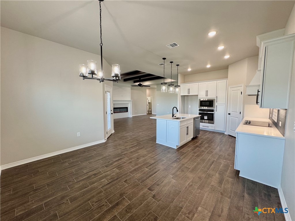 132 Lasso Loop Property Photo 9