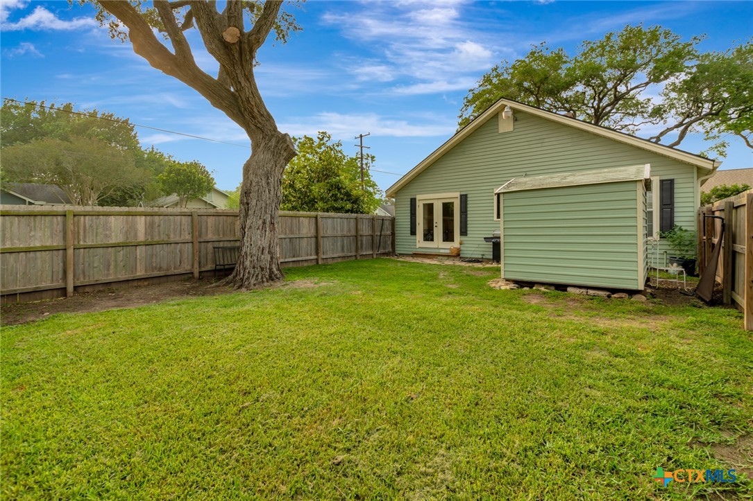 1702 N Vine Street Property Photo 21