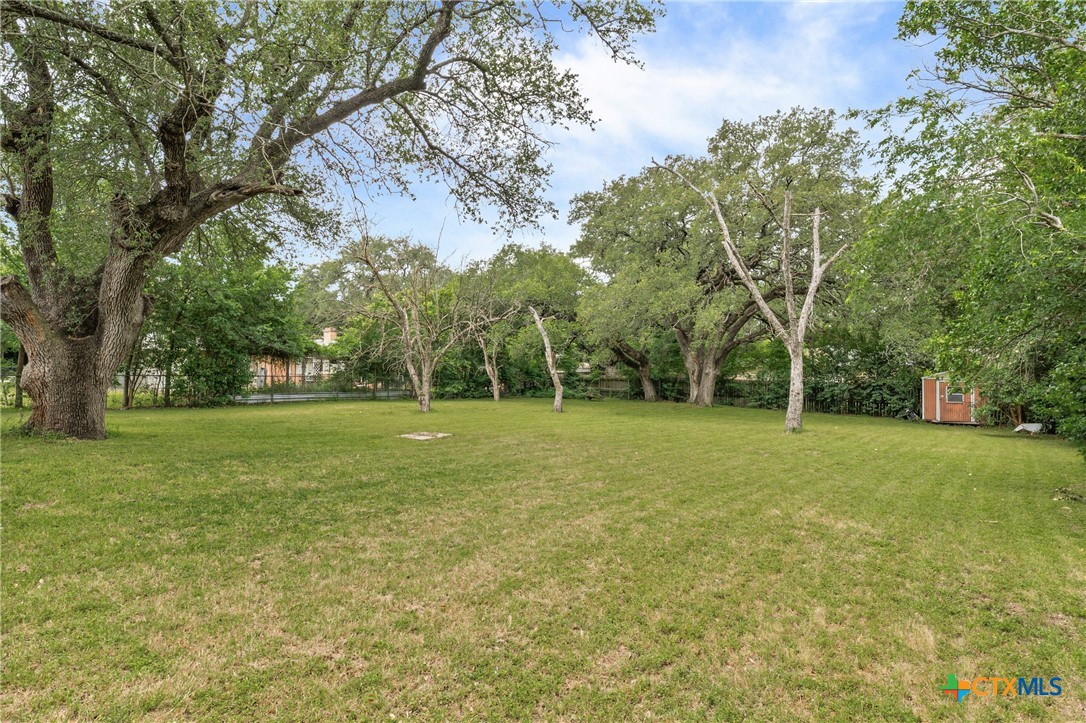 1406 N Penelope Street Property Photo 5