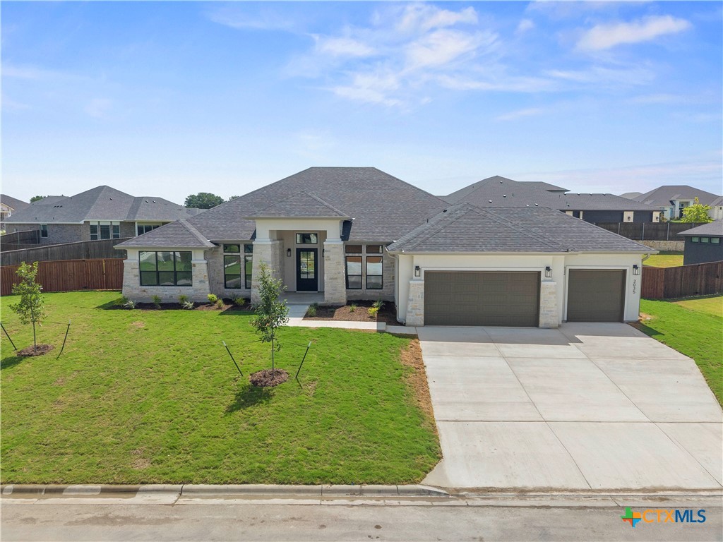 2035 Gray Fox Drive Property Photo 1