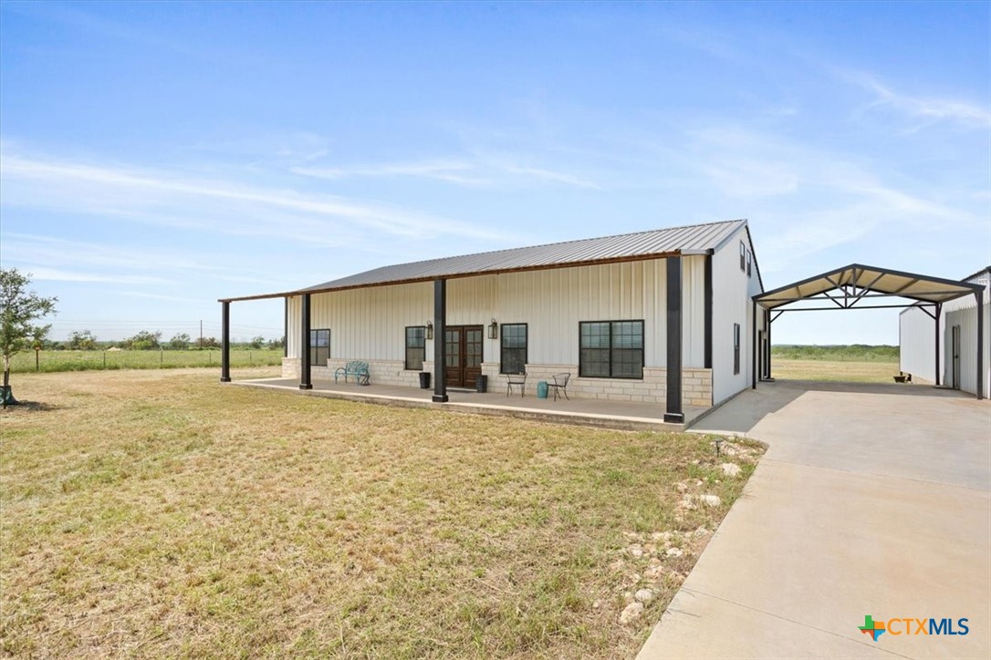 1490 Dos Hermanas Road Property Photo 6