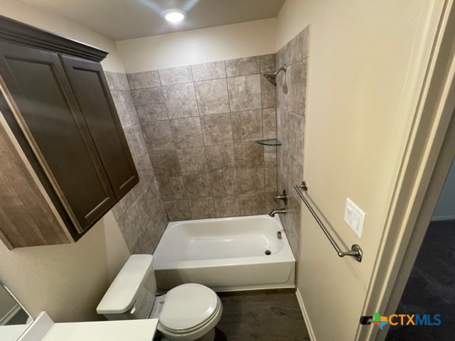 1701 Montell Street A Property Photo 9