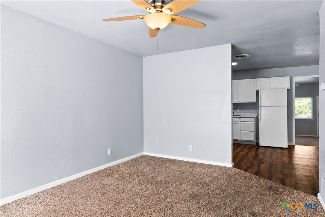 2709 Hillside Drive Property Photo 2