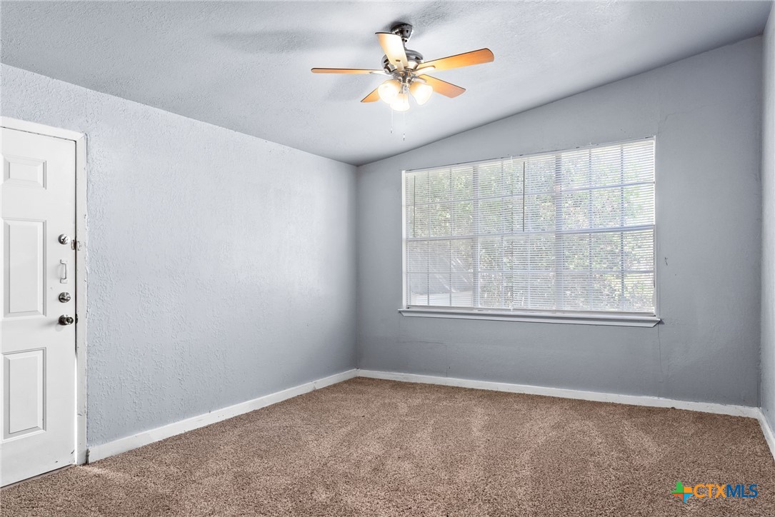 2709 Hillside Drive Property Photo 7