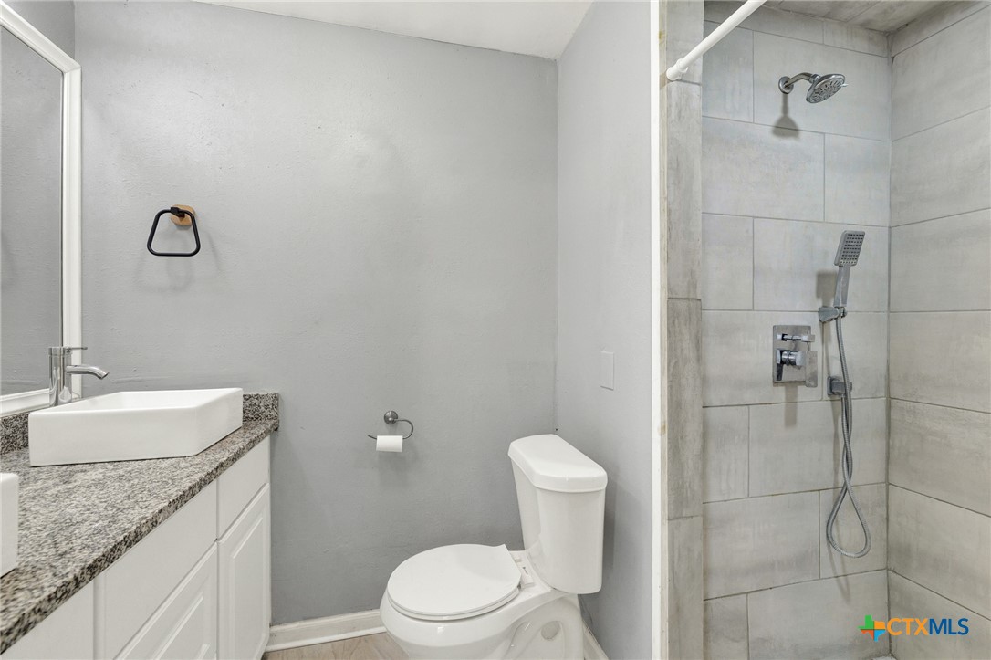 1006 Pecan Street Property Photo 19