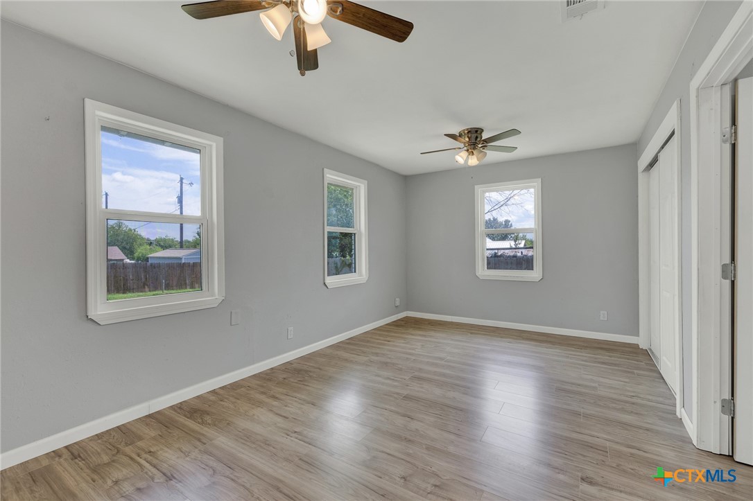 1006 Pecan Street Property Photo 25
