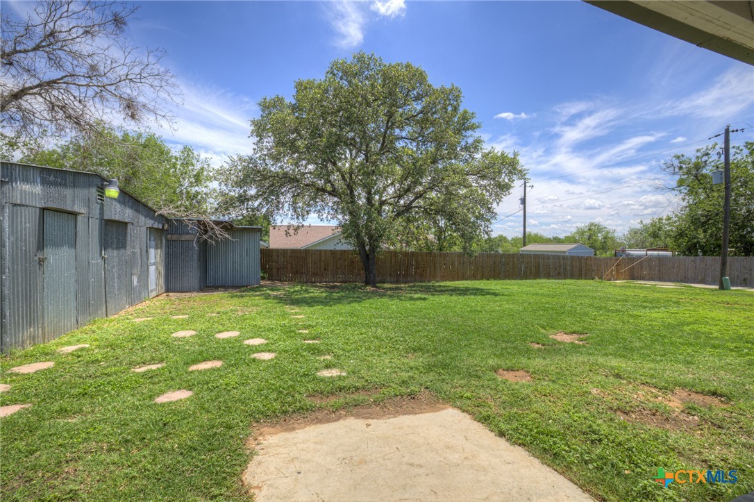 1006 Pecan Street Property Photo 32