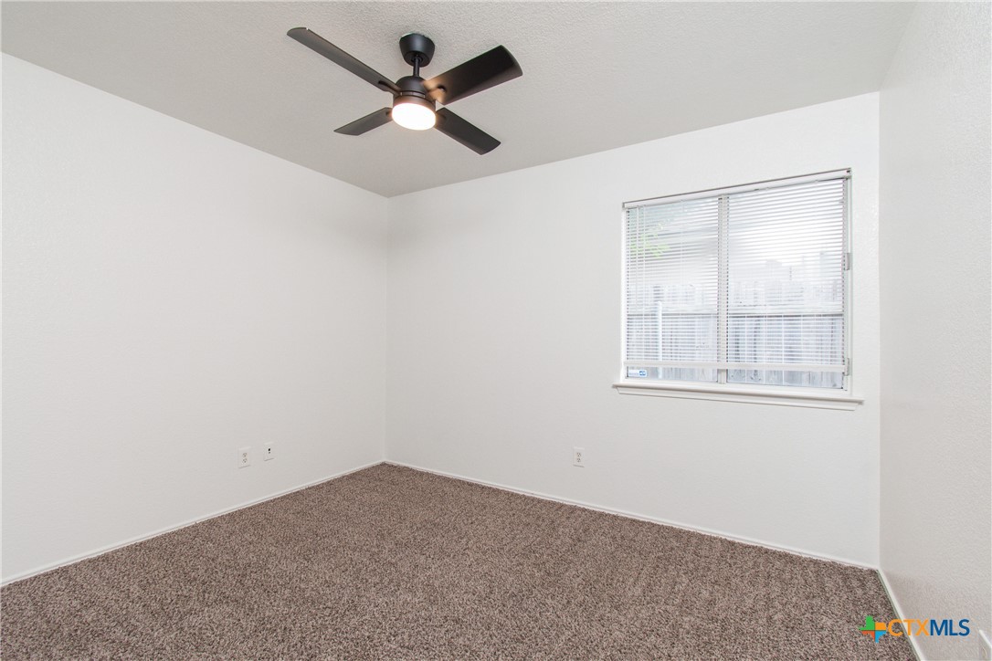 1213 Fox Creek Drive Property Photo 8