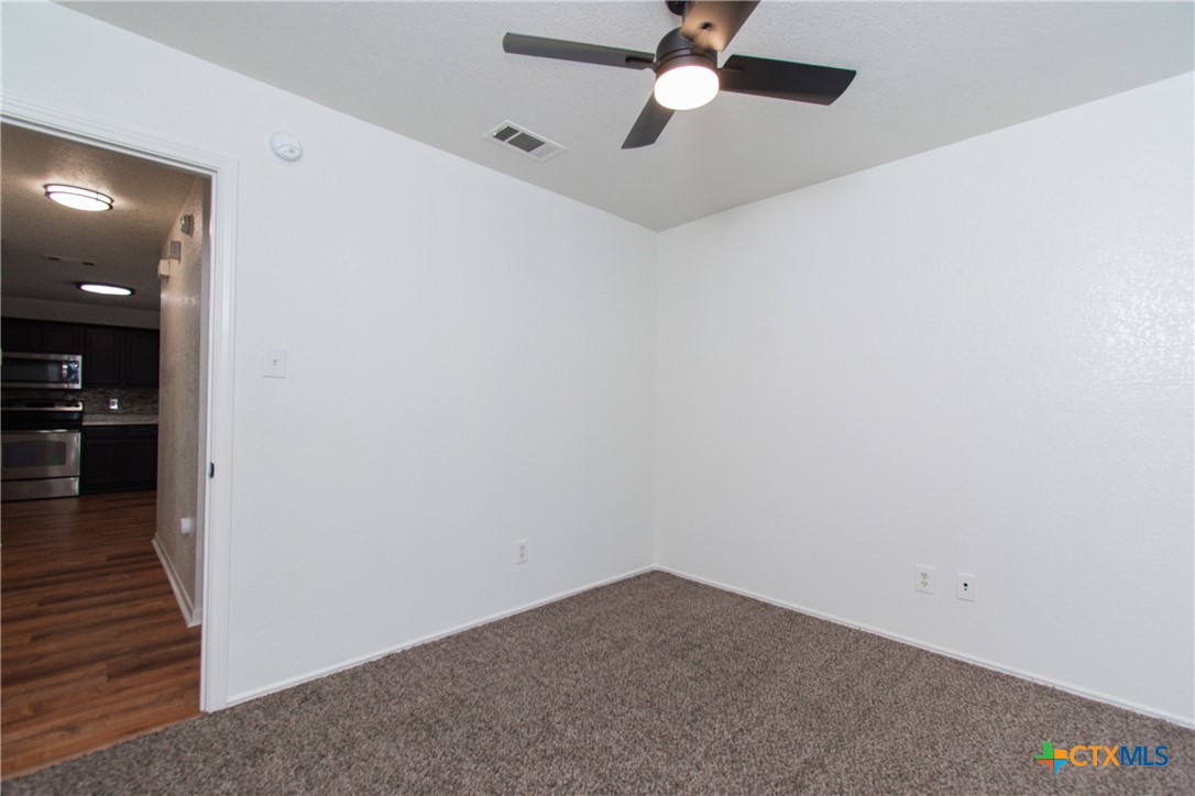 1213 Fox Creek Drive Property Photo 9
