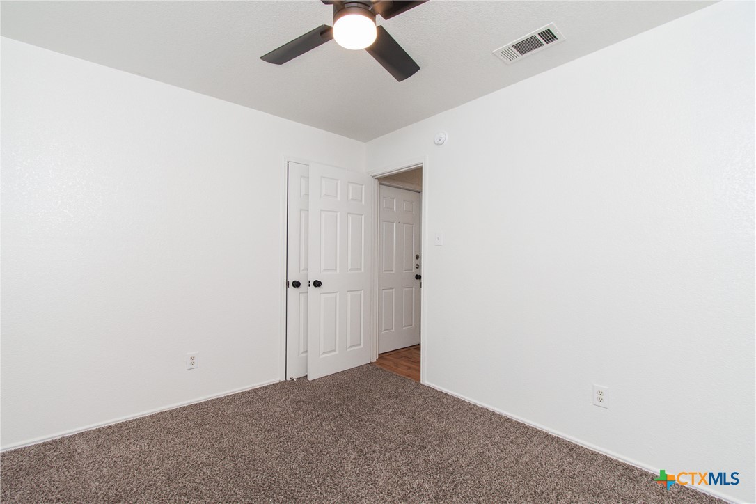 1213 Fox Creek Drive Property Photo 10
