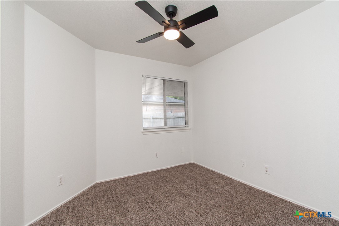1213 Fox Creek Drive Property Photo 12
